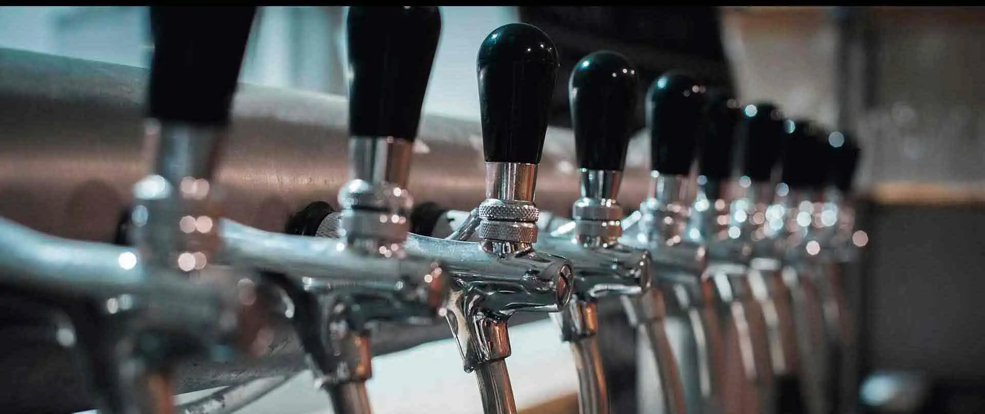 Exterior de la fábrica y taproom de FORASTERA Craft Beer en Alaró, Mallorca